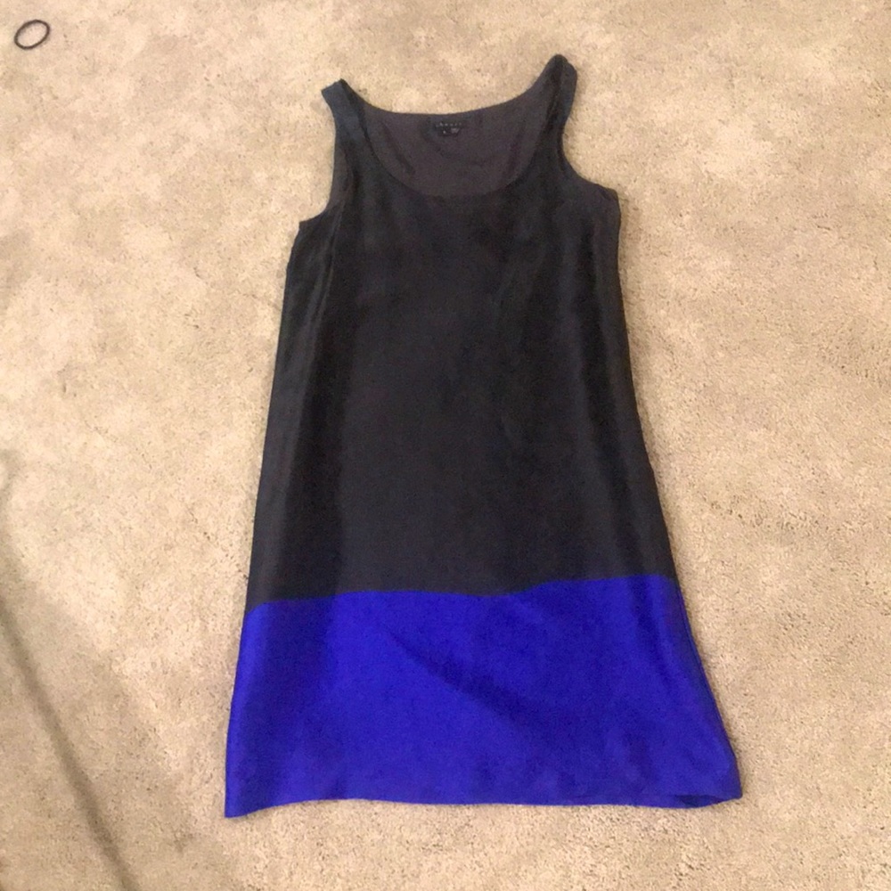 PRISTINE‼️ THEORY “PETALA-SIDEWALK” DRESS‼️